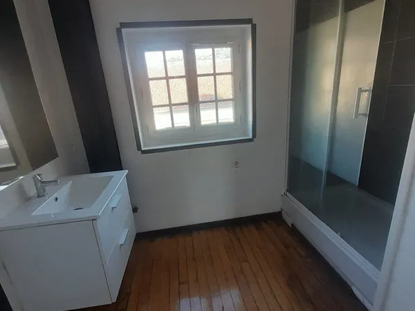 Location Triplex