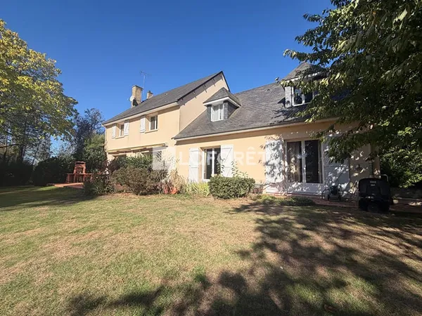 MAISON SAINT-PAUL 300 M2€ À 5 MINUTES DE FLERS