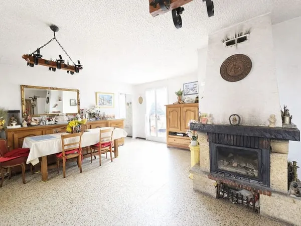 Maison à rafraîchir avec charme et potentiel à Cagnes-sur-Mer - Sainte-Colombe