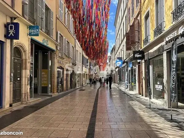 Local commercial 105 m² Mâcon