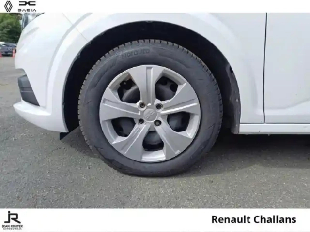 Dacia Sandero 1.0 eco-g 100ch essential — photo 8