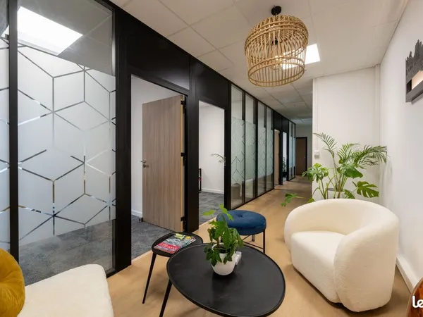 Bureau privé de standing - 1 à 2 personnes - Tout compris - Angers
