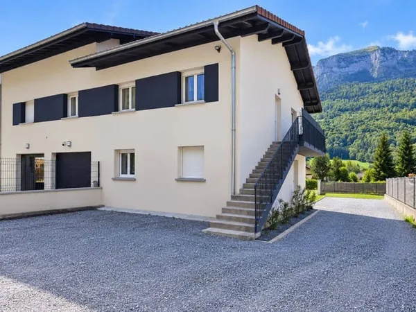 Immeuble 285 m²