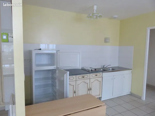 F1 36M² meublé 360 euros