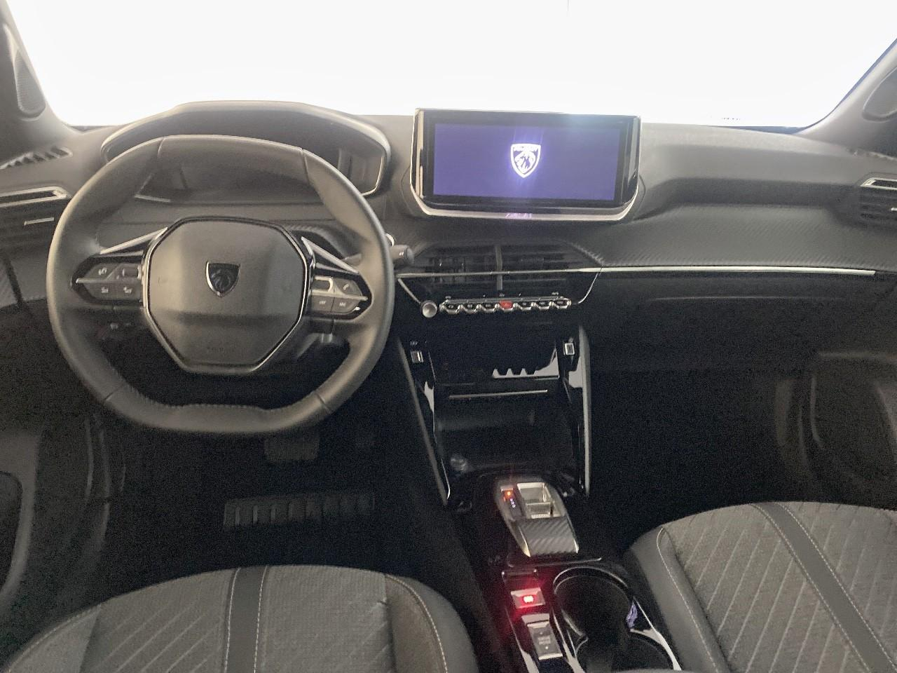 Peugeot 2008 hybrid 145 ch e-dcs6 allure — photo 8