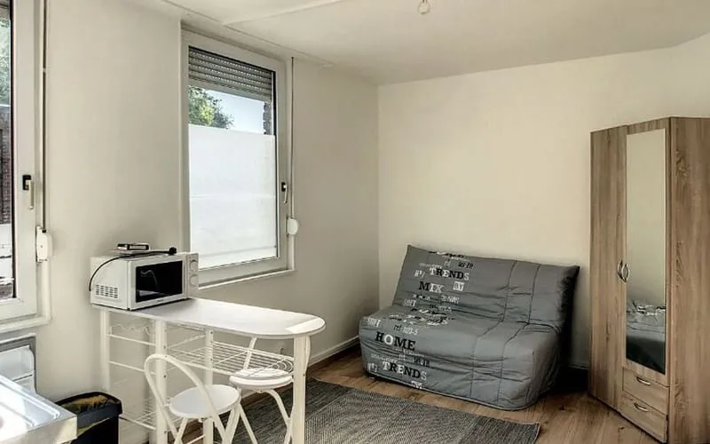 Photo 1