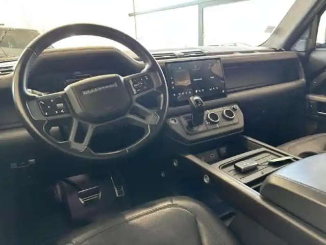 Land Rover Defender 110 2.0 p400e x-dynamic x — photo 30