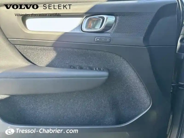 Volvo Xc40 d4 awd adblue 190 ch geartronic 8 first edition — photo 20