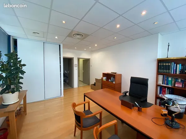 Bureaux 234 m² LA ROCHELLE