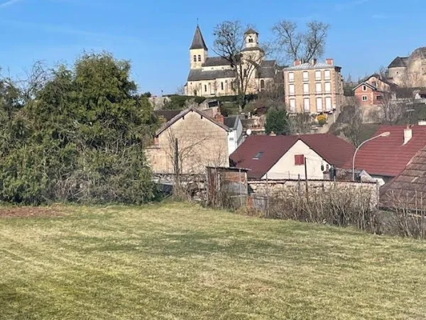 Terrain à bâtir à Châtillon sur seine hors lotissement !