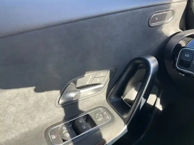 Mercedes Classe A 200 d amg line — photo 19