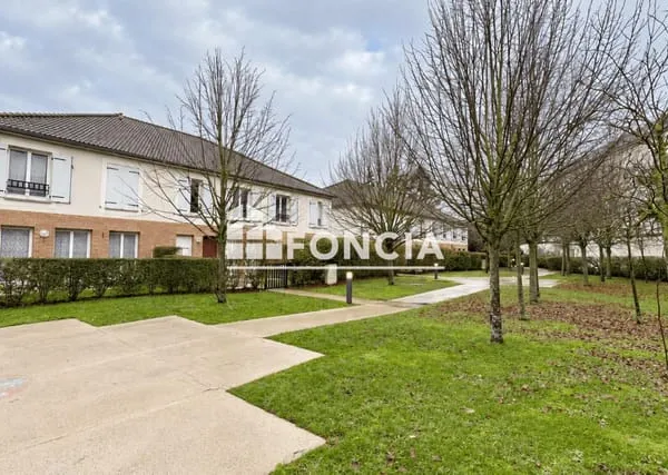 EXCLUSIVITE MAISON 2 CHAMBRES AVEC JARDINET ET PARKING