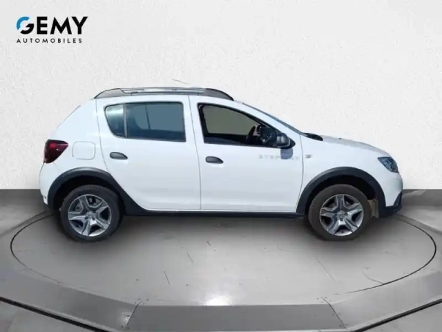 Dacia Sandero sce 75 — photo 4