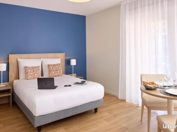 Logements meublés étudiants studio à partir de 29.50m² et T2 de 39.50 m² - VOIRON - 850 à 1090 / moi
