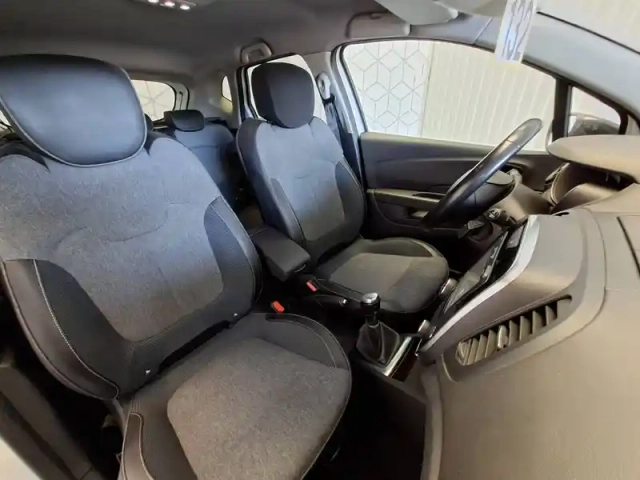 Renault Captur tce 90 energy — photo 32