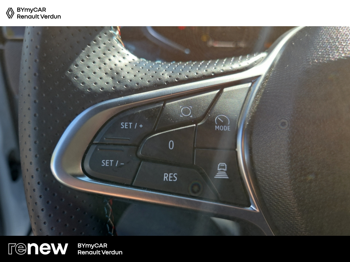 Renault Captur E-Tech full hybrid 160 ch — photo 16