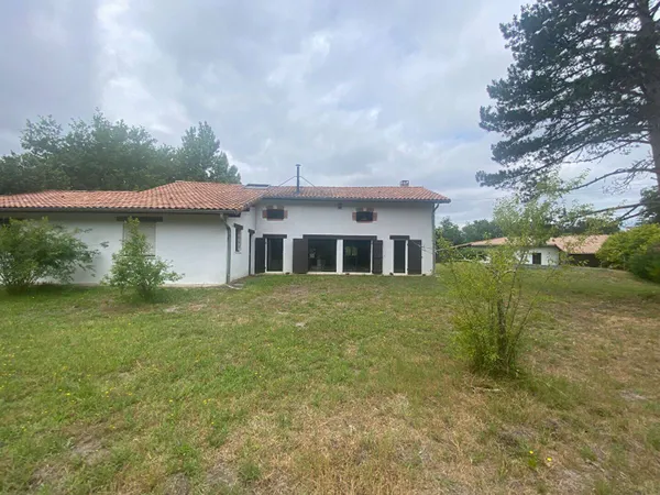 Maison 7 pièces 200 m²
