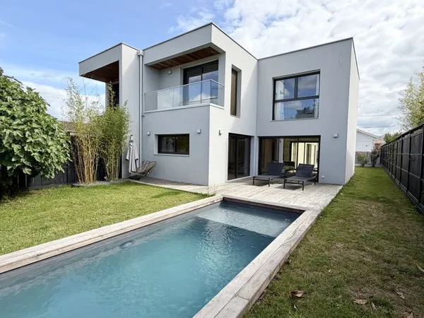 Bruges Centre - Élégante villa contemporaine avec piscine