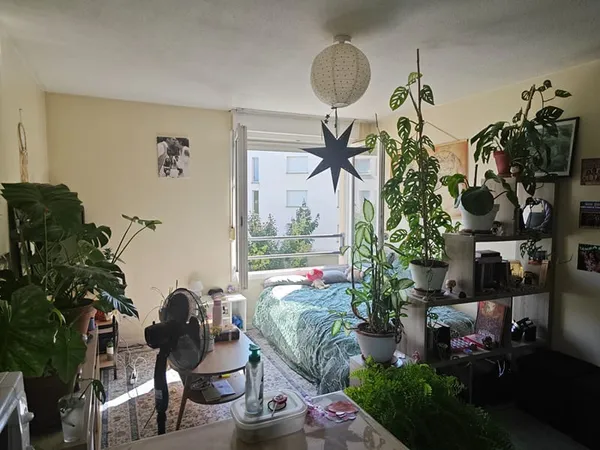 APPARTEMENT TYPE 1 LOUE METRO SAINT AGNE