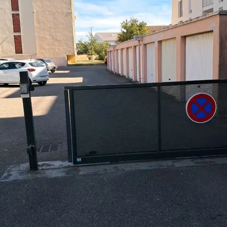 Garage à vendre