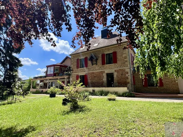 Propriété 21 pièces 525 m²
