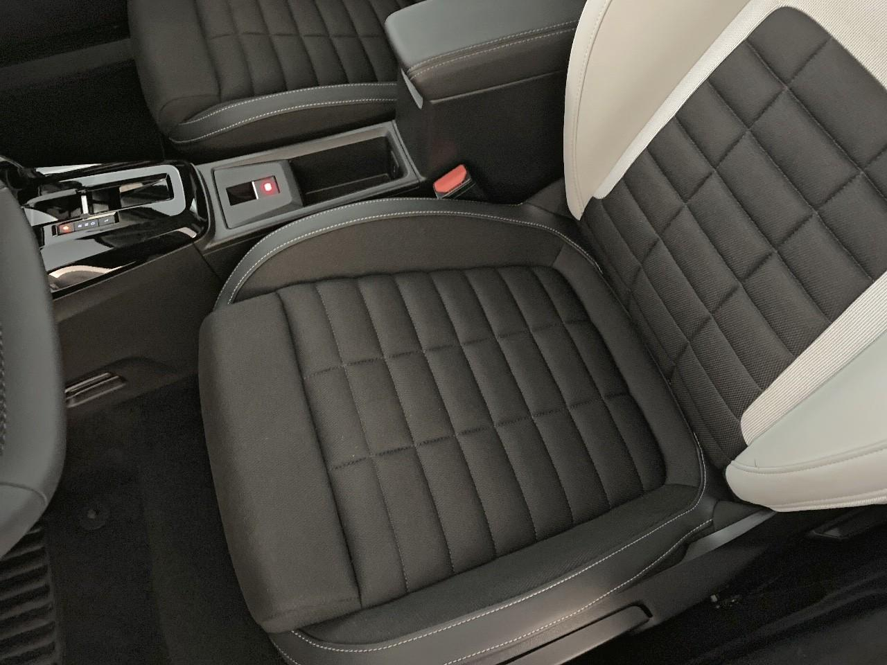 Citroën C3 Aircross hybride 145 ch aut max — photo 9