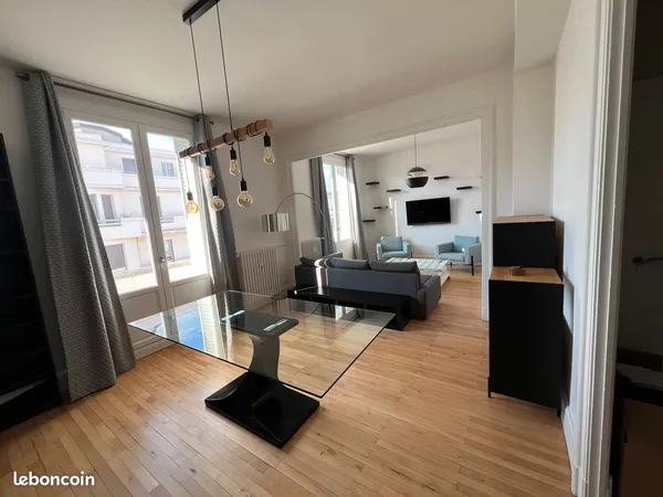 Appartement F4 meublé - 103m² - Centre-ville Clermont-Ferrand - Dernier étage