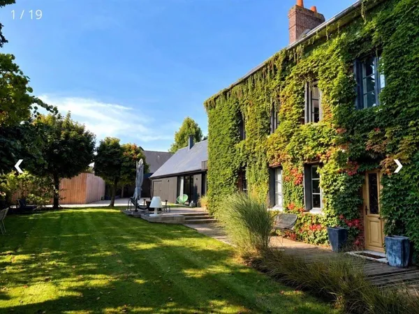 Maison 7 pièces 254 m²
