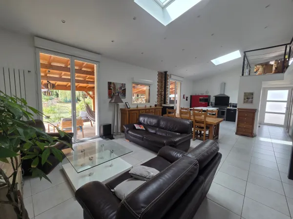 Propriété 11 pièces 326 m²
