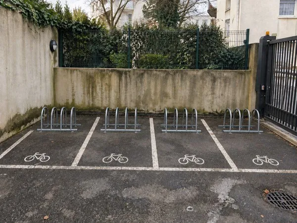 Emplacement vélo sécurisé - Nantes Dalby - 15 /mois