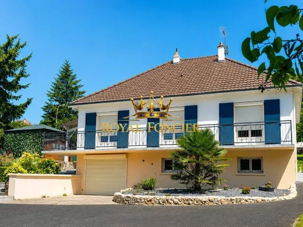Maison 8 pièces 162 m²