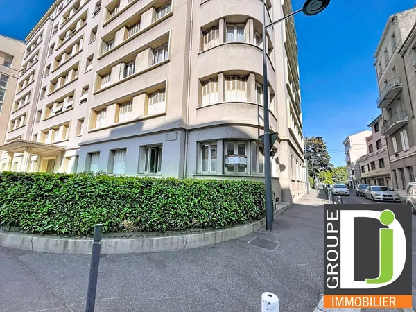 A vendre Appartement T7 avec garage et cave
