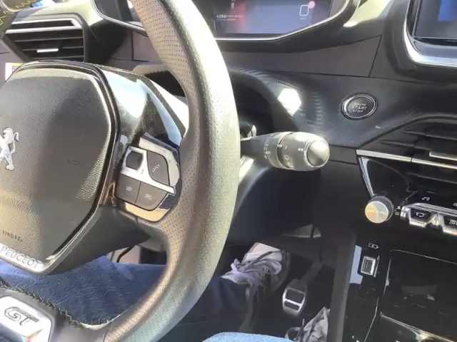 Peugeot 208 bluehdi 100 s&amp;s bvm6 — photo 14