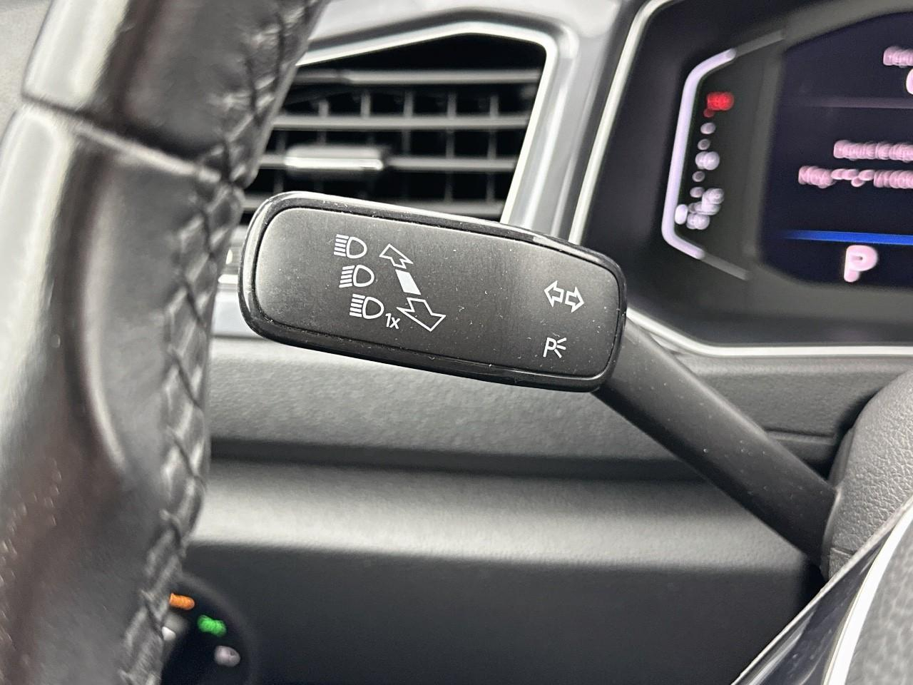 Volkswagen T-Roc 2.0 tdi 150 start/stop dsg7 carat exclusive — photo 17