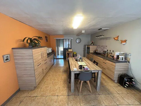 Maison 6 pièces 208 m²