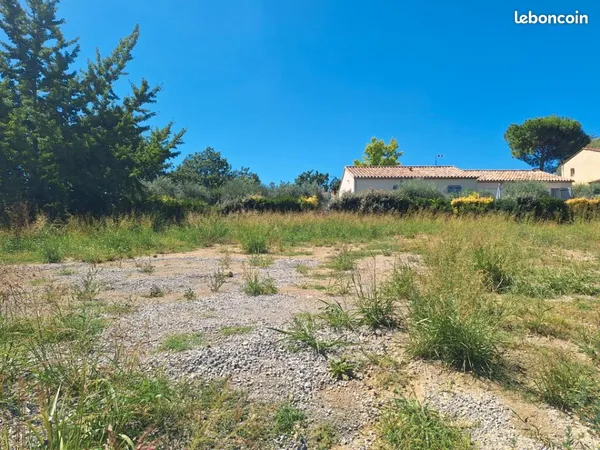 Terrain 753 m² Pierrevert