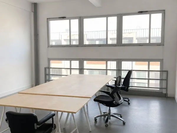 Local commercial / bureau à louer — pantin