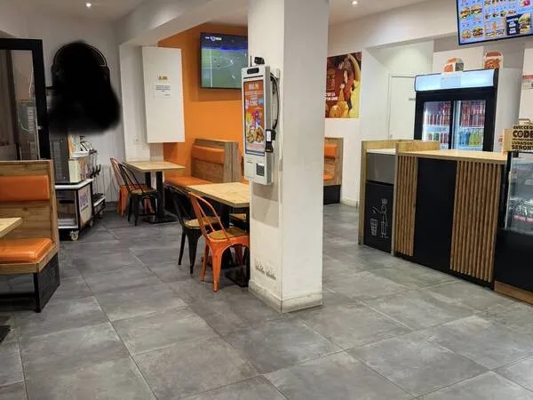 Fonds de commerce 220 m²