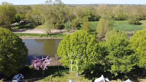 Maison 12 pièces 350 m²