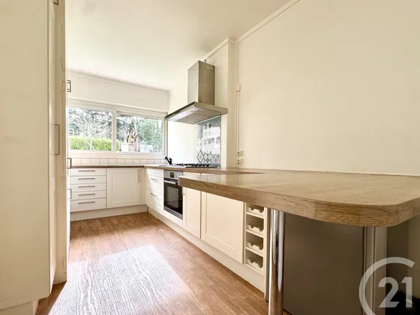 Appartement 4 pièces 77 m²