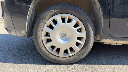 Opel Combo Life 1.2 Turbo 110 - Enjoy – 2019 – 80478 km – Essence – Boîte Manuelle — photo 31