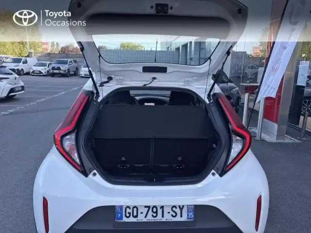Toyota Aygo X 1.0 vvt-i 72ch dynamic — photo 10