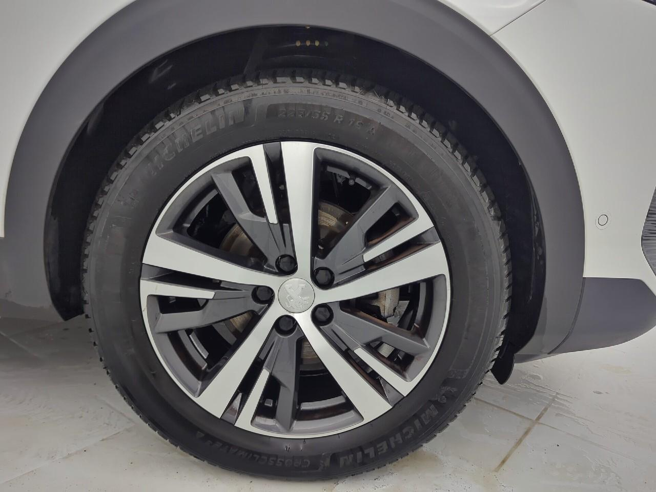 Peugeot 3008 bluehdi 130ch s&s eat8 allure pack — photo 31