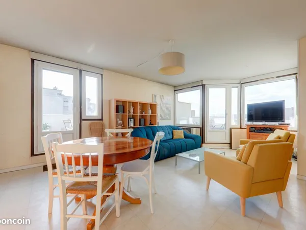 Grande chambre dans une colocation avec 2 terrasses
