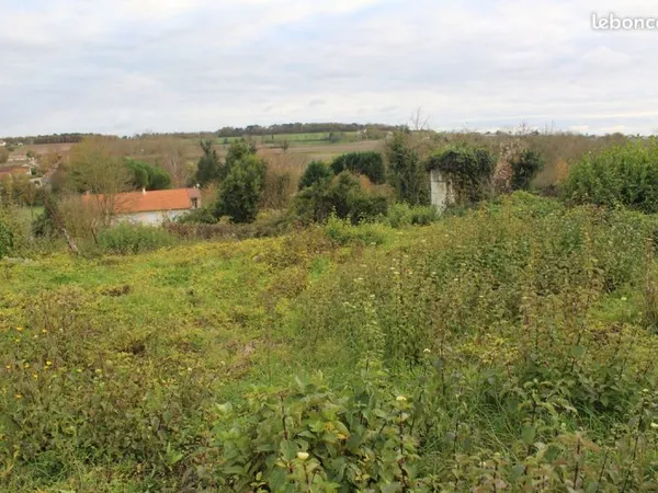 Terrain 587 m² ST SAUVEUR