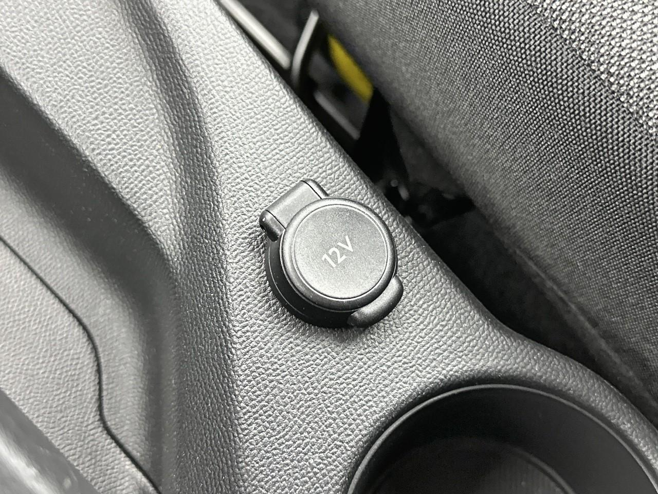 Peugeot 2008 puretech 130 s&s bvm6 style — photo 25