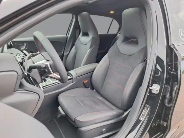 Mercedes Cla 200 d amg line — photo 16