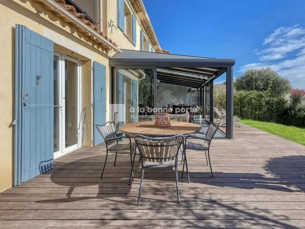 Maison 5 pièces 150 m²