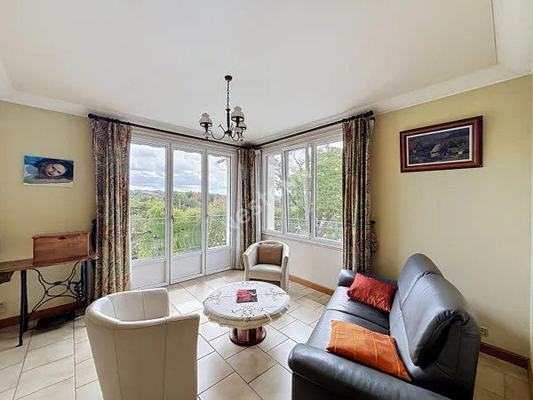 Maison à vendre OUDON, 5 chambres, proximité de la gare.