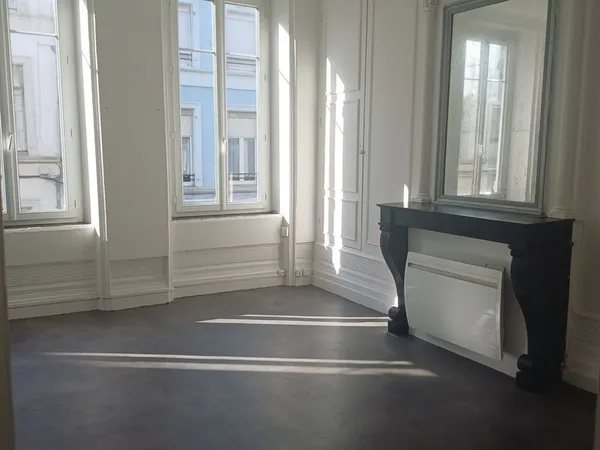 Apt 2p centre ville